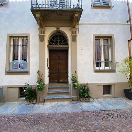 La Finestra Sul Borgo Daire Alba  Dış mekan fotoğraf